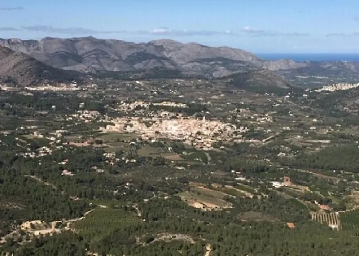 One Bed Apartment Overlooking Jalon Valley, Costa Blanca